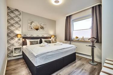 FeWo EG rechts Schlafzimmer 1