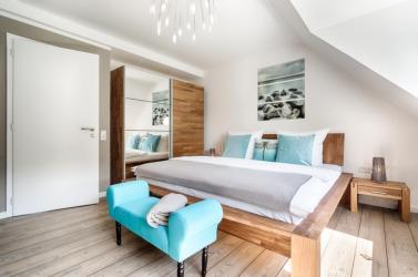 Schlafzimmer 1 DG
